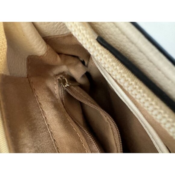 Paula Rossi Cream & Silver Leather Look Crossbody Bag With Gold Chain Strap - Picture 9 of 16